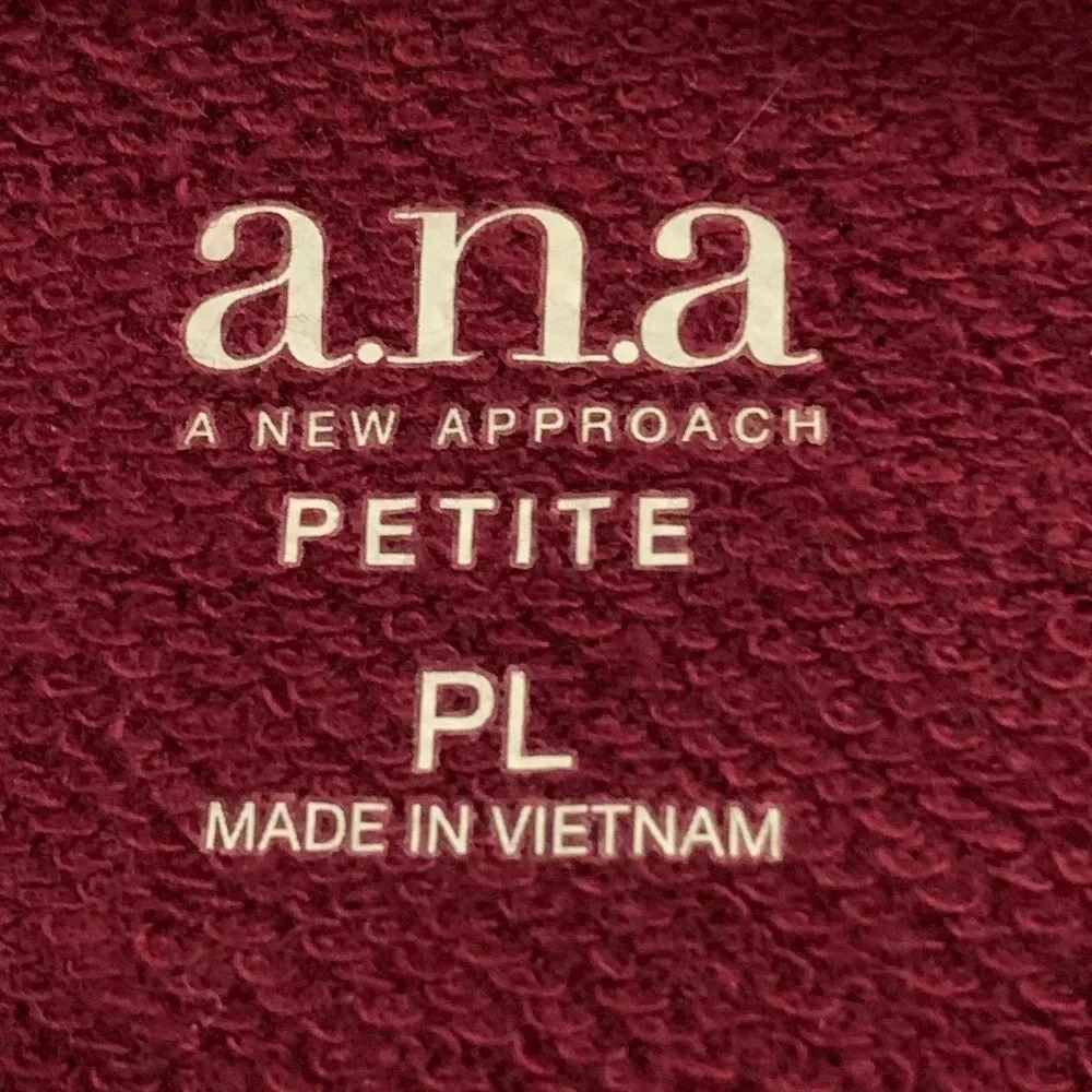 **NEW a.n.a A New Approach Ruffle Bell Sleeve Top - Picture 4 of 5